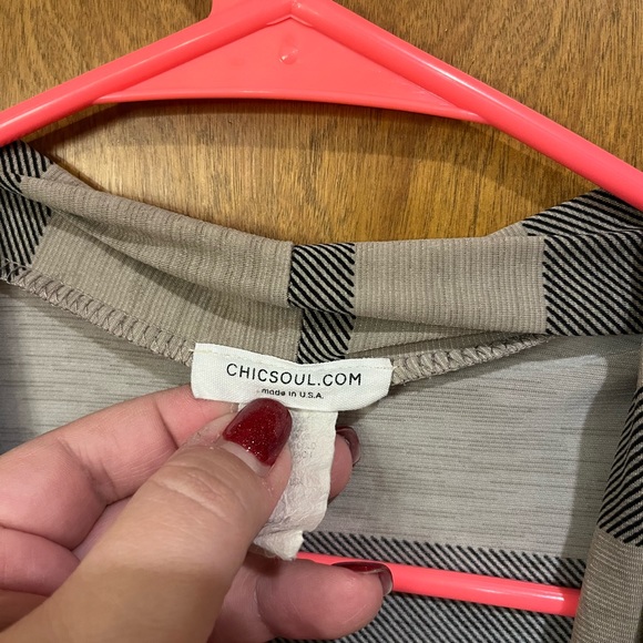 CHIC SOUL neutral plaid long sleeve cardigan with elbow pads - Picture 4 of 5